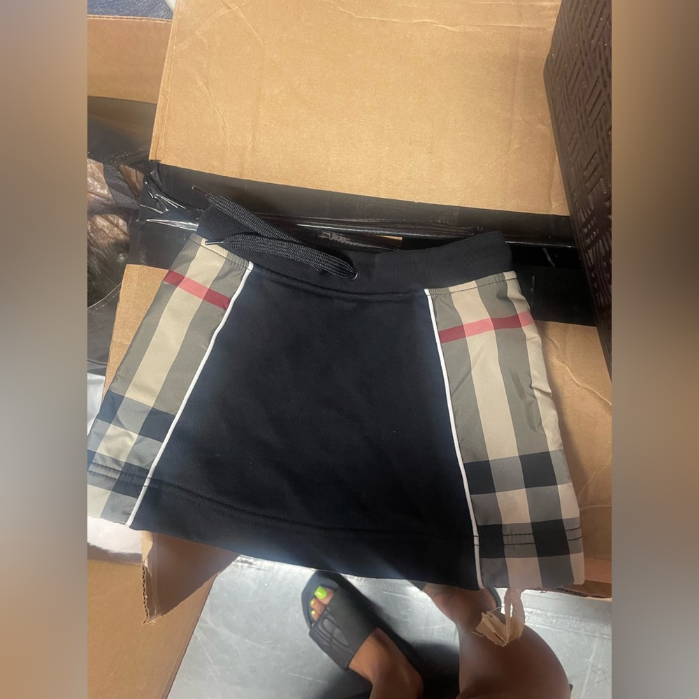 Burberry skirt